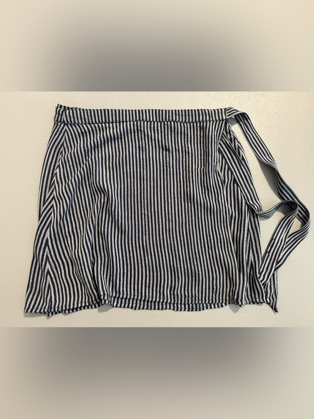 American Eagle Outfitters Navy and White Striped Mini Wrap Skirt Size M